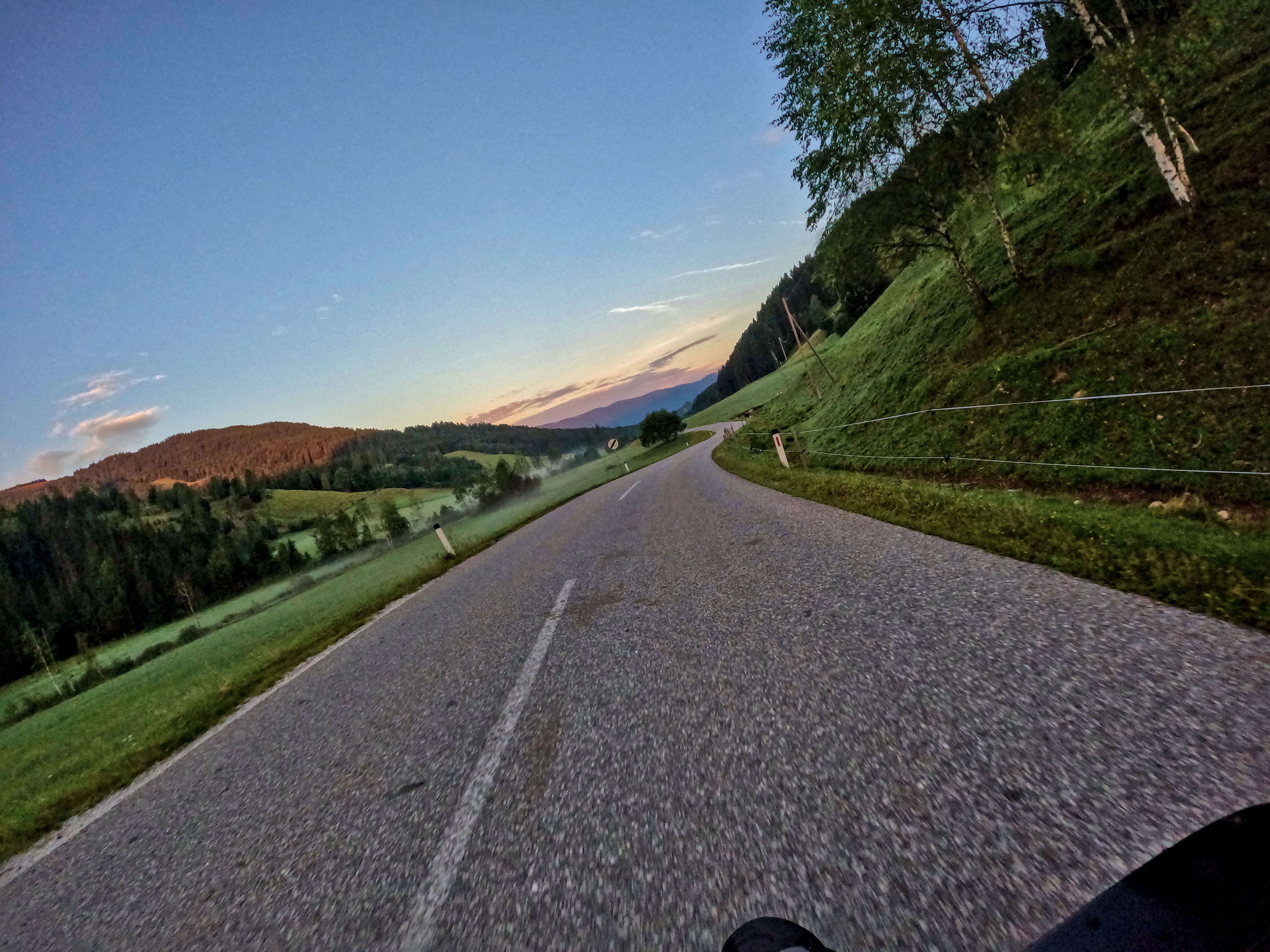 … durch morgendlichen Dunst …